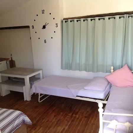 La Sonnette Bed & Breakfast 3*